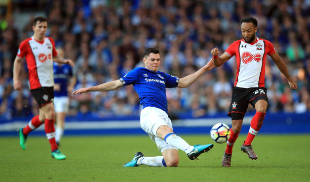 还应在国际 还应在国际