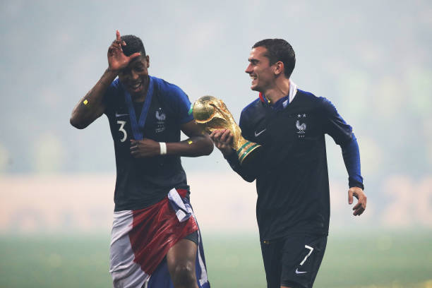 烈的舞台上 烈的舞台上